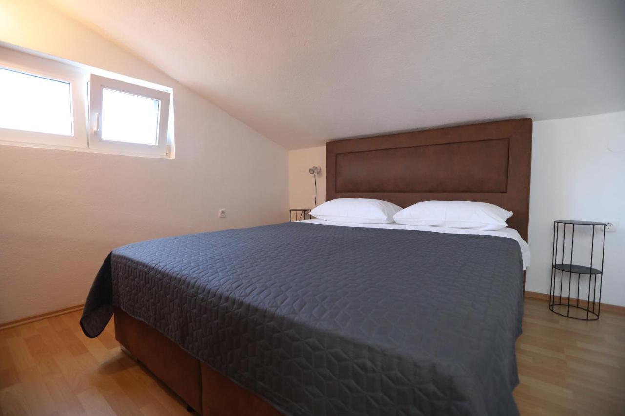Sonja Apartments Vodice Esterno foto
