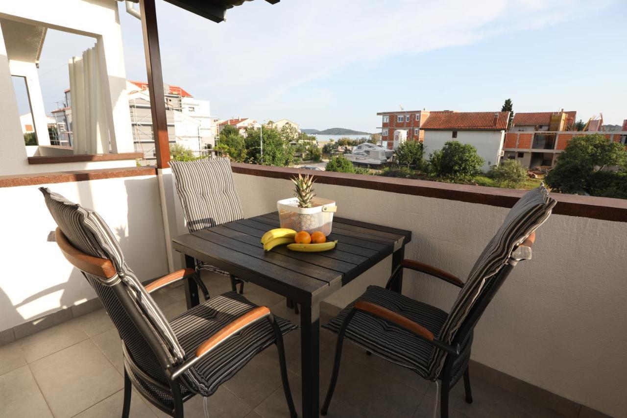 Sonja Apartments Vodice Esterno foto